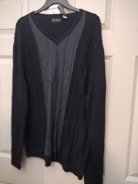 AXCESS Men's V-Neck Sweater in Black and Charcoal